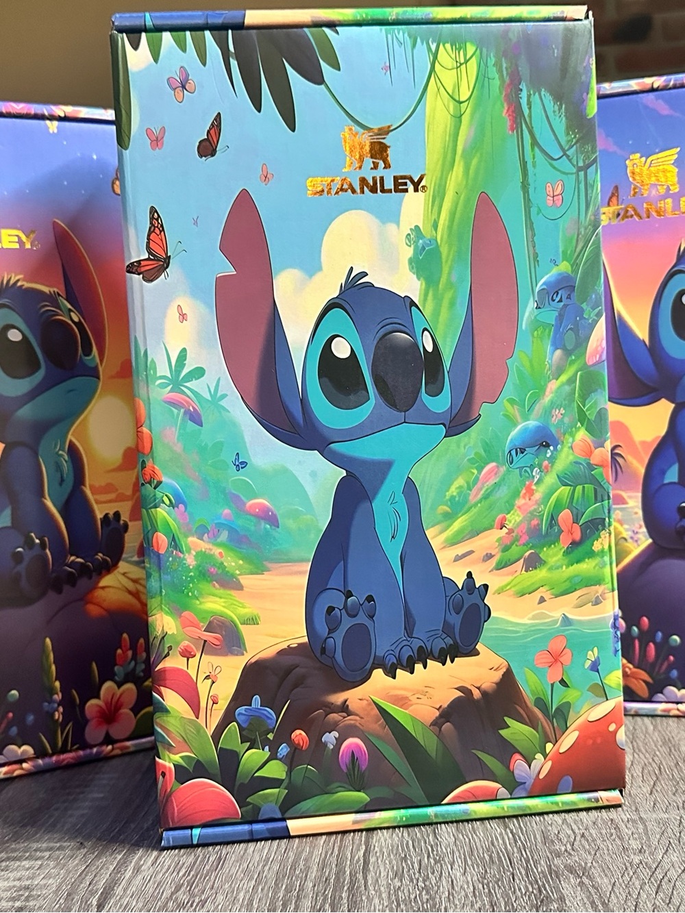 Stanley Blue & Purple Lilo & Stitch Sunset Illustration Box - Picture 5 of 5